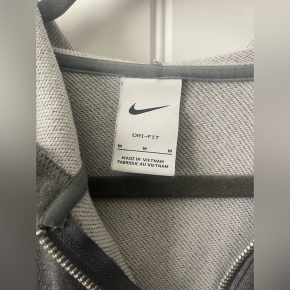 Nike Gray Zip-Up Hoodie
Women’s size Medium 
NWOT - Picture 4 of 4